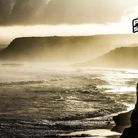 Peniche Surfcamp * Балеал